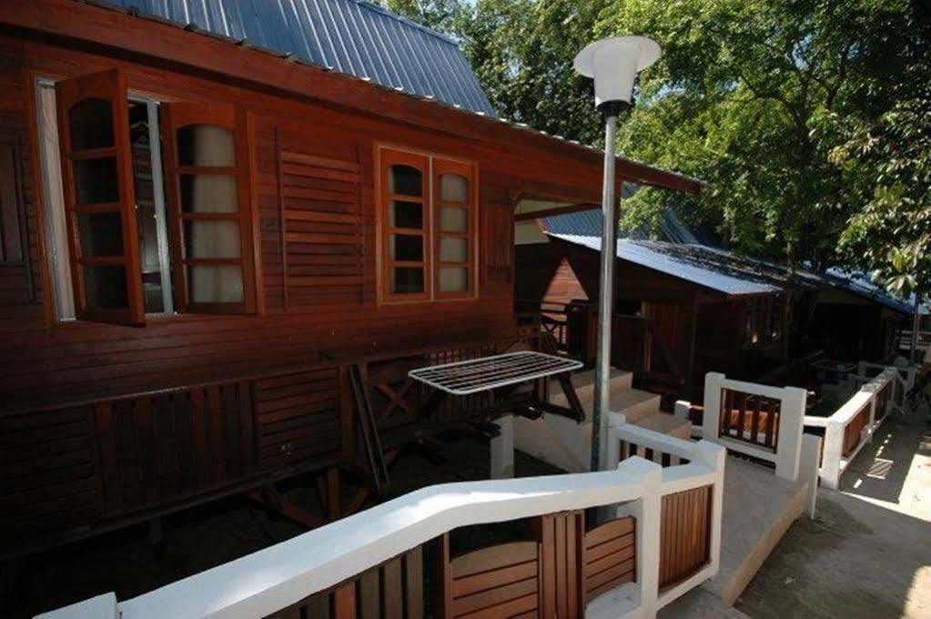 Shari La Island Resort Kampong Pasir Hantu Εξωτερικό φωτογραφία