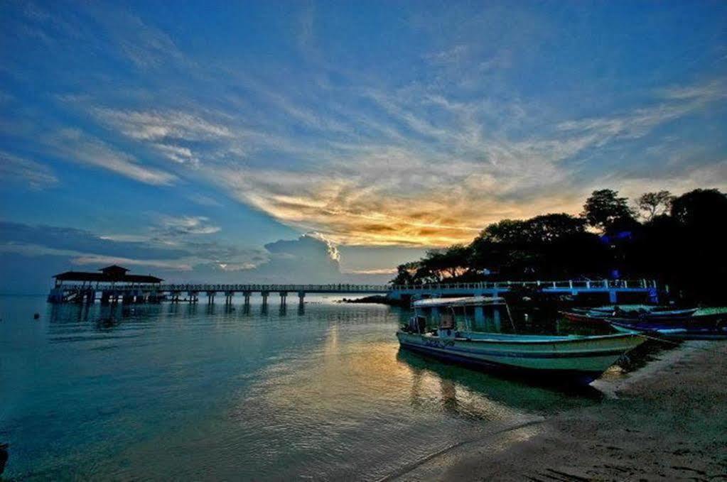 Shari La Island Resort Kampong Pasir Hantu Εξωτερικό φωτογραφία